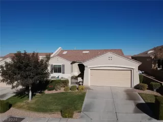 Photo #2: 2352547 Listing