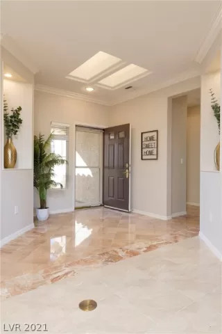 Photo #5: 2352547 Listing