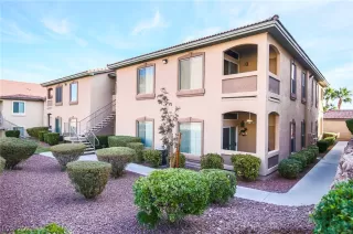 Photo #2: 2352554 Listing