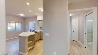 Photo #4: 2352636 Listing