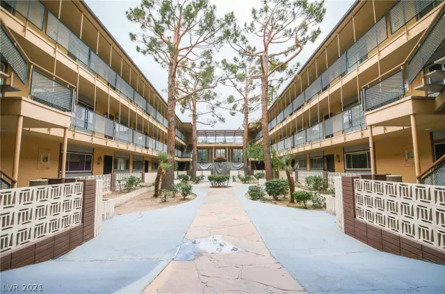 MLS: 2352644 Condo For Sale