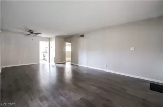 Photo #4: 2352644 Listing 