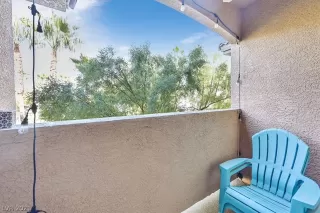 Photo #3: 2352649 Listing