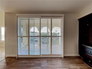 Photo #5: 2352655 Listing 