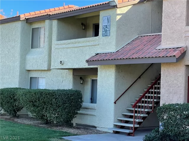 MLS: 2352703 Condo For Sale