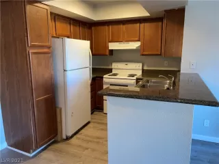 Photo #1: 2352703 Listing 