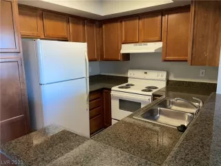 Photo #3: 2352703 Listing 