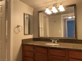 Photo #6: 2352703 Listing 