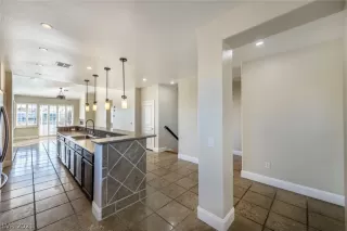 Photo #3: 2352730 Listing 