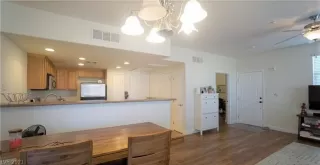 Photo #5: 2352755 Listing 