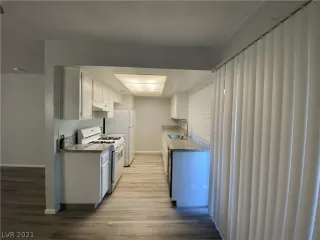 Photo #1: 2352758 Listing 