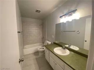 Photo #3: 2352758 Listing 