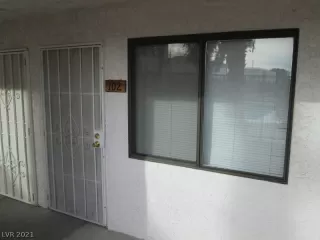 Photo #2: 2352797 Listing