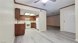 Photo #2: 2352807 Listing 