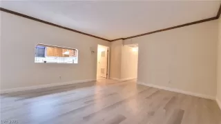 Photo #3: 2352807 Listing 