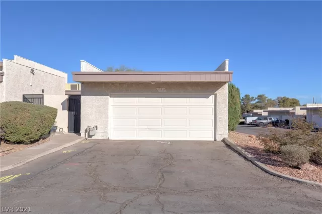 MLS: 2352809 Condo For Sale