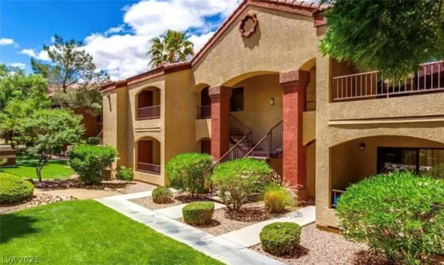 MLS: 2352814 Condo For Sale