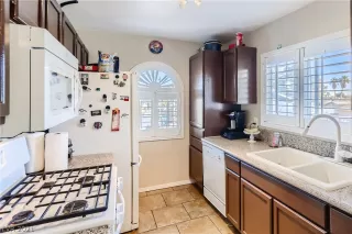 Photo #1: 2352825 Listing