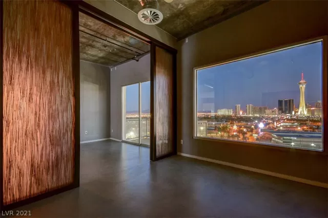 MLS: 2352851 Condo For Sale