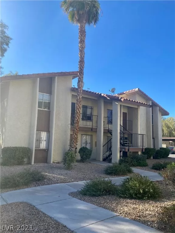 MLS: 2352865 Condo For Sale