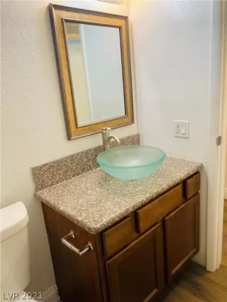 Photo #5: 2352865 Listing 