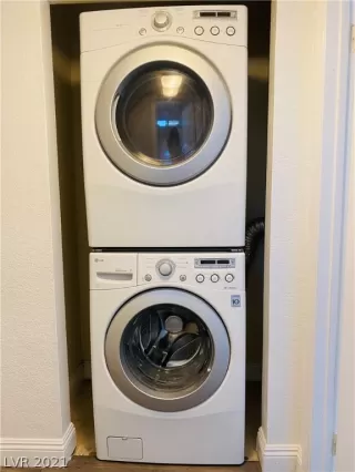 Photo #6: 2352865 Listing 