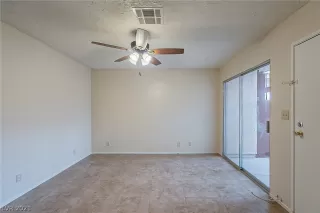 Photo #4: 2352870 Listing 