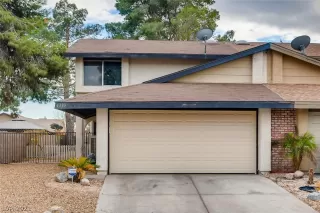 Photo #1: 2352910 Listing