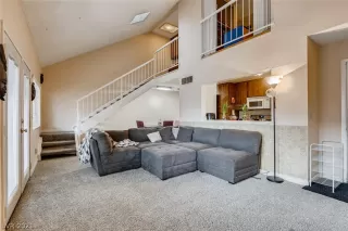 Photo #6: 2352910 Listing