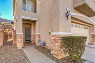 Photo #1: 2352936 Listing