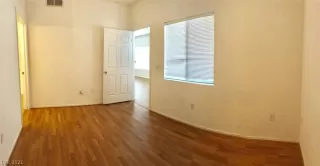 Photo #3: 2352958 Listing 
