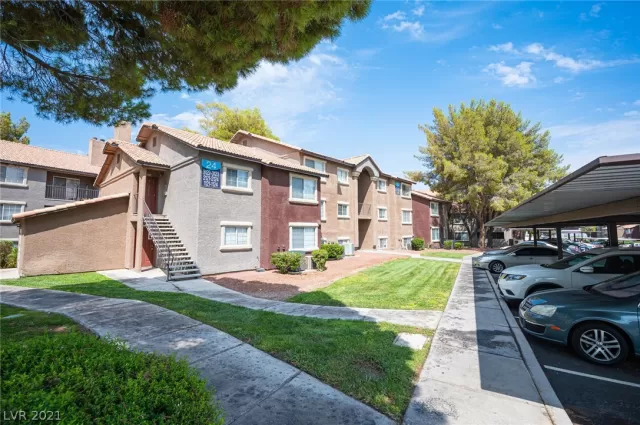 MLS: 2352959 Condo For Sale