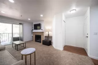 Photo #4: 2352959 Listing