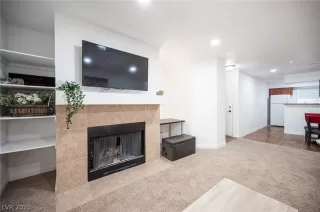 Photo #6: 2352959 Listing