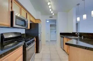 Photo #2: 2352960 Listing 