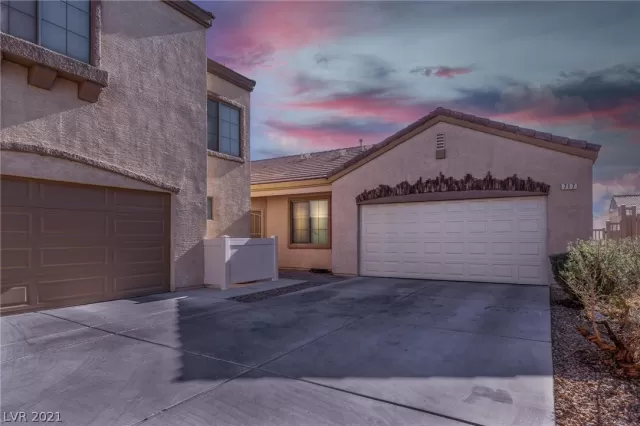 MLS: 2353026 Condo For Sale