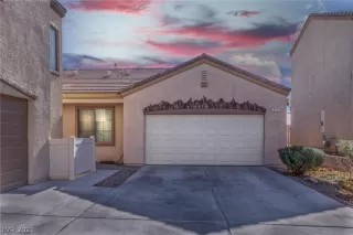 Photo #1: 2353026 Listing