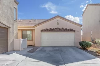 Photo #4: 2353026 Listing