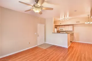 Photo #3: 2353043 Listing