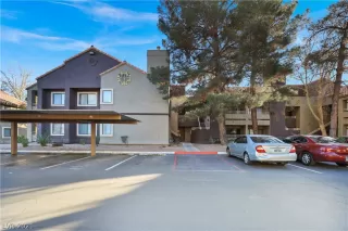 Photo #1: 2353059 Listing 