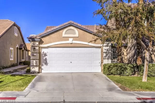 MLS: 2353062 Condo For Sale