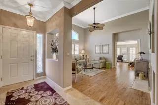 Photo #4: 2353085 Listing