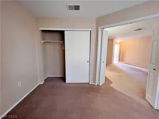 Photo #5: 2353087 Listing 