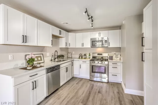 MLS: 2353149 Condo For Sale