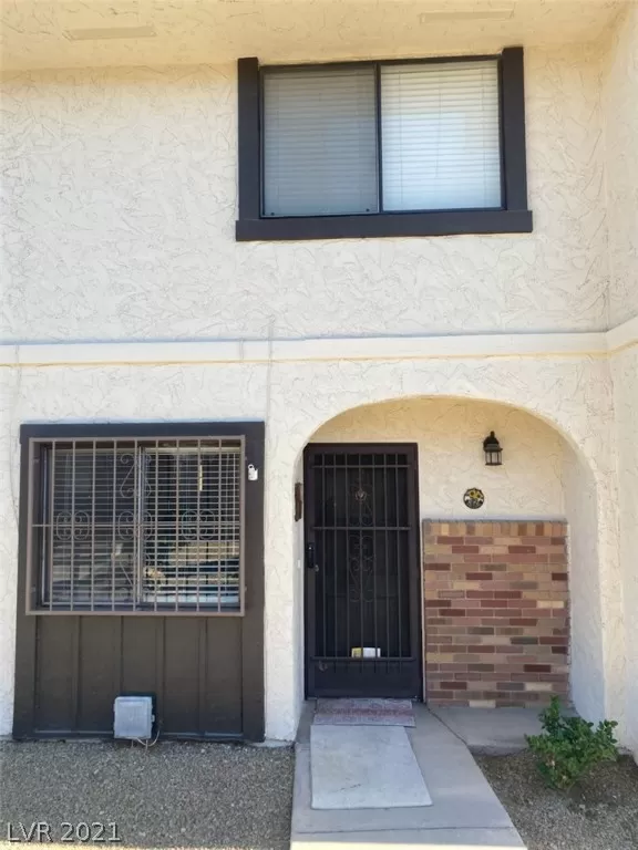 MLS: 2353174 Condo For Sale