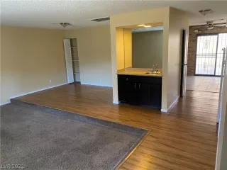 Photo #1: 2353174 Listing