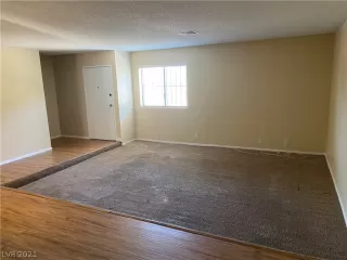 Photo #6: 2353174 Listing