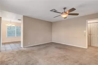 Photo #5: 2353191 Listing 