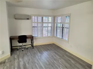 Photo #1: 2353192 Listing 