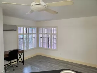 Photo #2: 2353192 Listing 